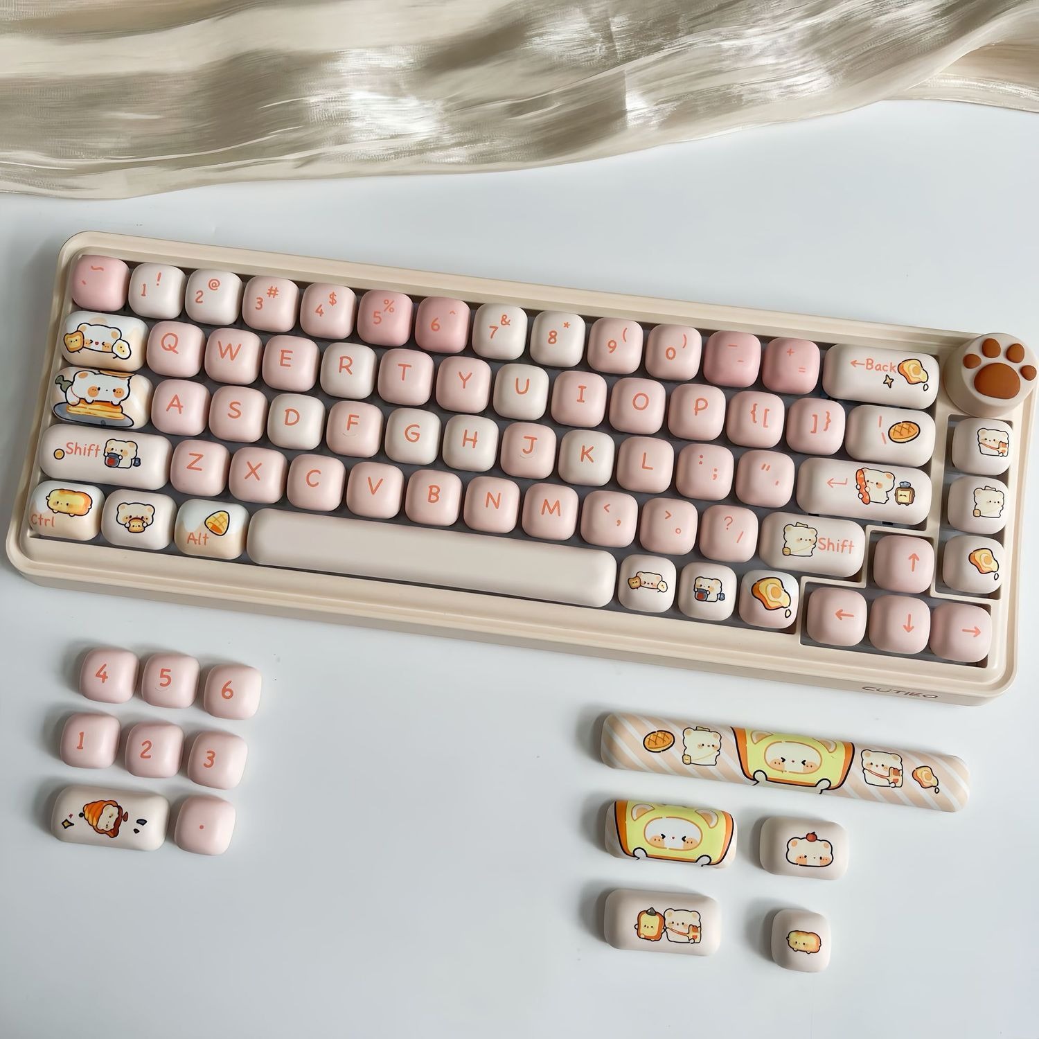 Synthesizer Keyboard 61 Key - 141키 브레드 베어 PBT 키캡 염료승화